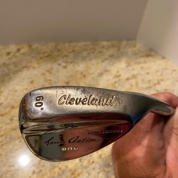 COPY - Cleveland Tour Action 900 60 Degrees Golf Wedge - Picture 2 of 4